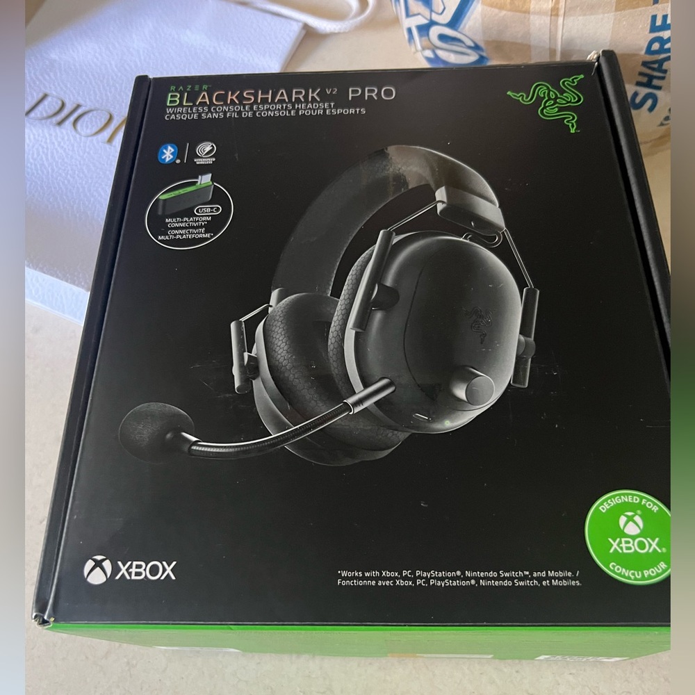 Razer BlackShark V2 Pro Wireless Headset - Black